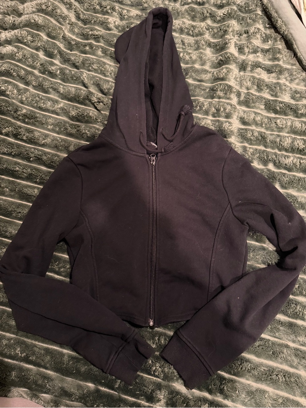 PacSun Women's Black Zip-Up cropped hoodie
